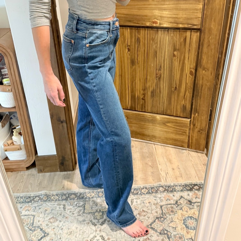 Straight Fit Seam Front Jeans Medium Wash High Rise Size 28